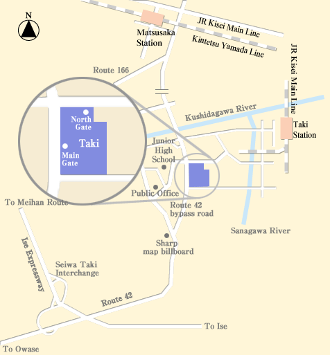 Map of the area between Matsusaka Station and Taki Station on the JR Kisei Main Line, showing the location of the Taki site beside Route 42, an enlarged view of its Main Gate and North Gate, and the Seiwa Taki Interchange on the Ise Expressway.