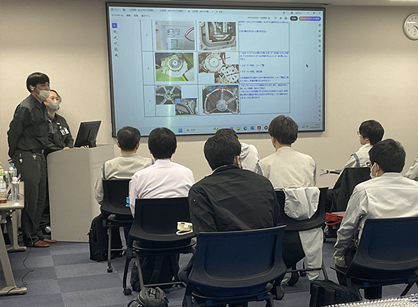 Exchanging ideas and opinions with Kansai Recycling Systems members pic
